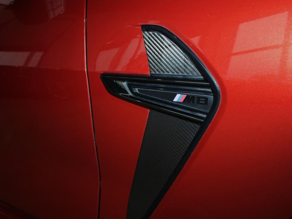 BMW M8