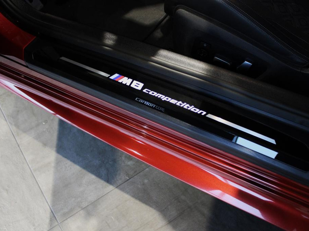 BMW M8
