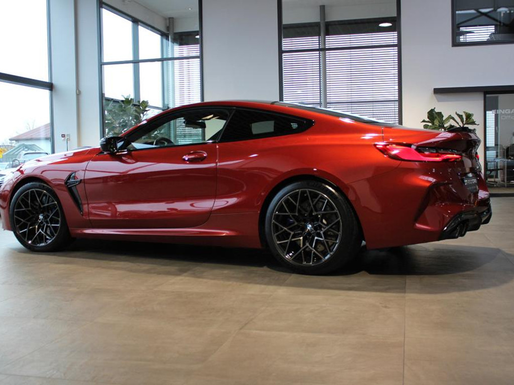 BMW M8