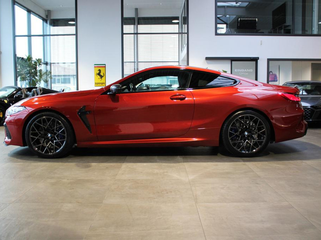 BMW M8