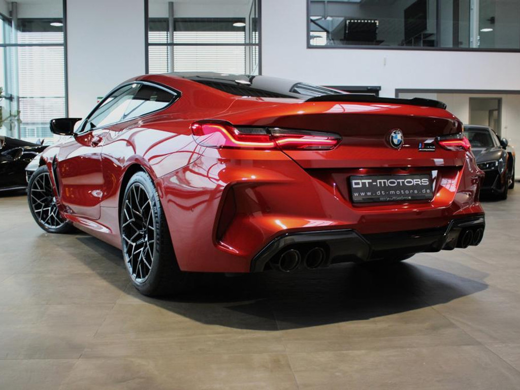BMW M8