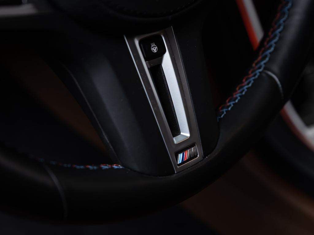BMW M8