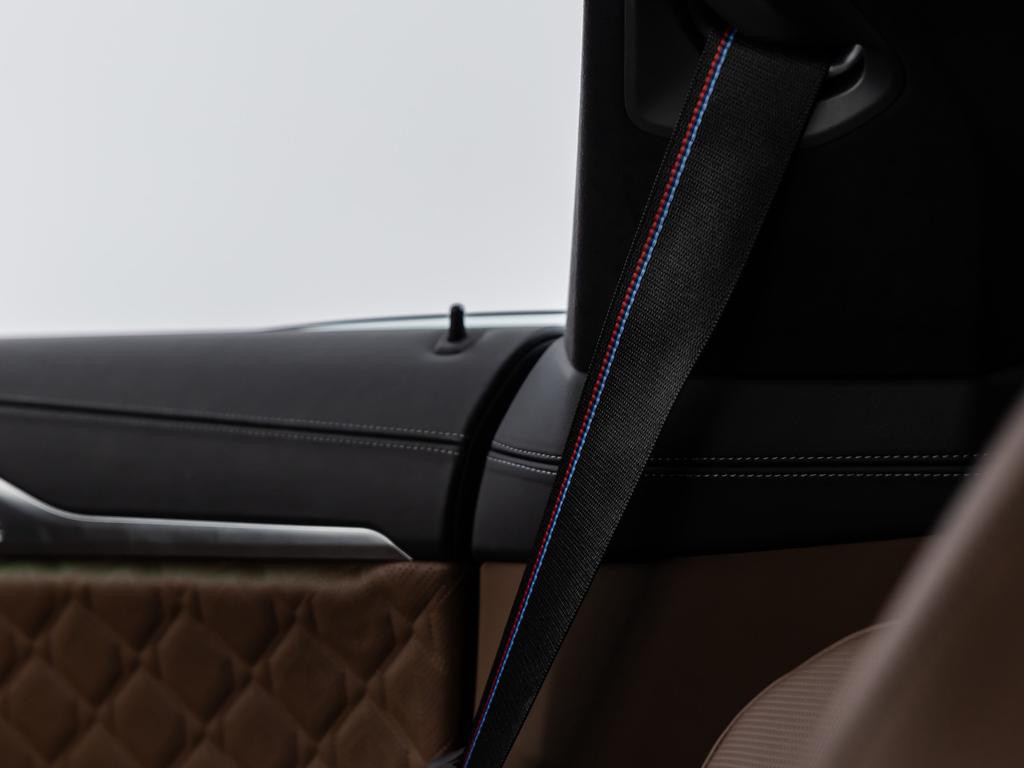 BMW M8