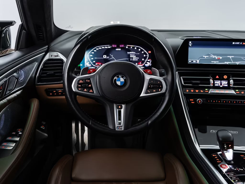 BMW M8