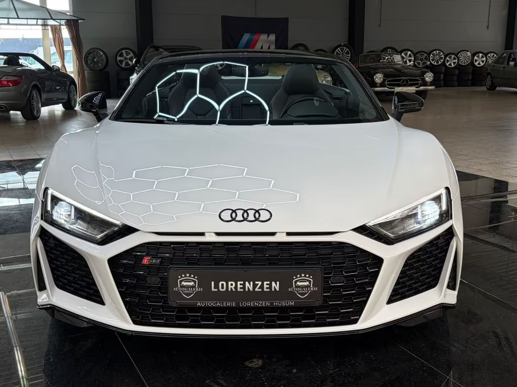 Audi R8