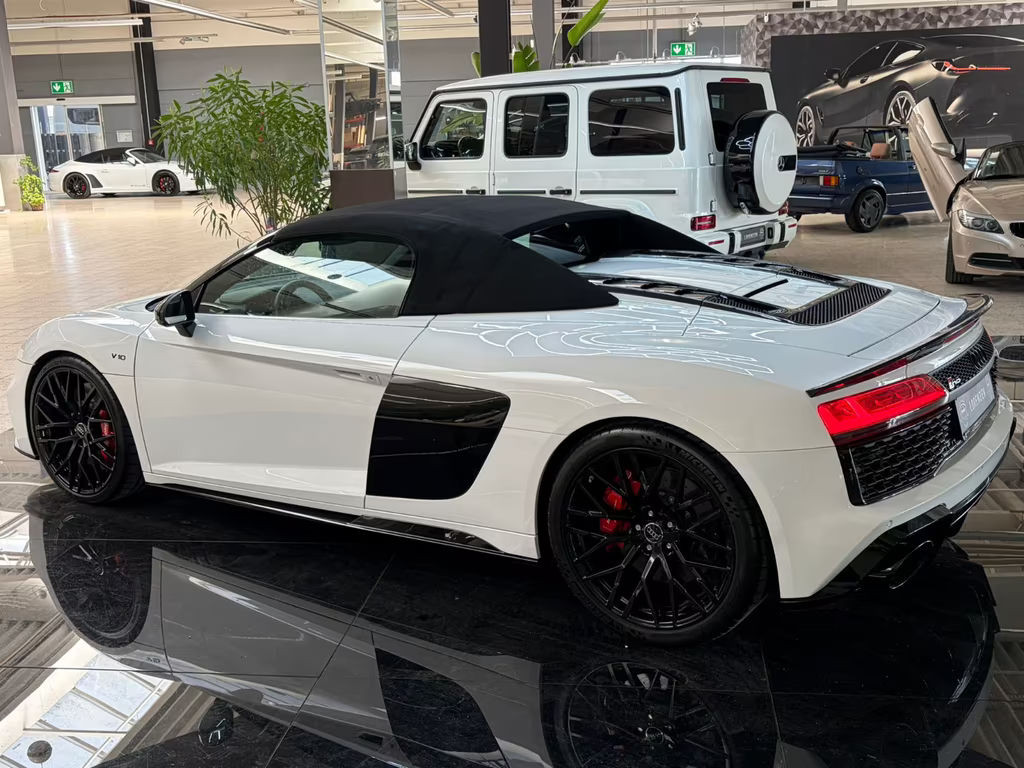 Audi R8