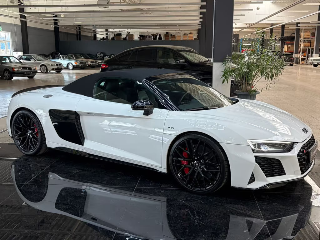 Audi R8
