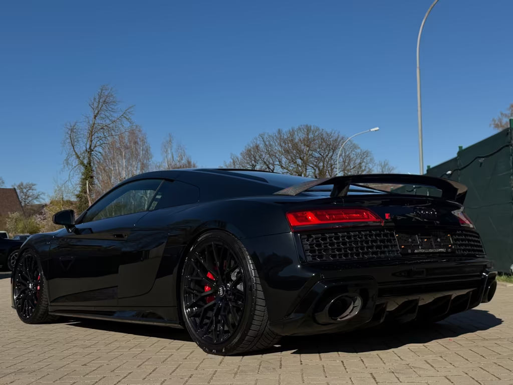 Audi R8