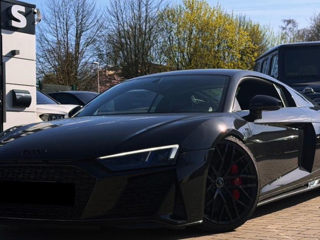 Audi R8