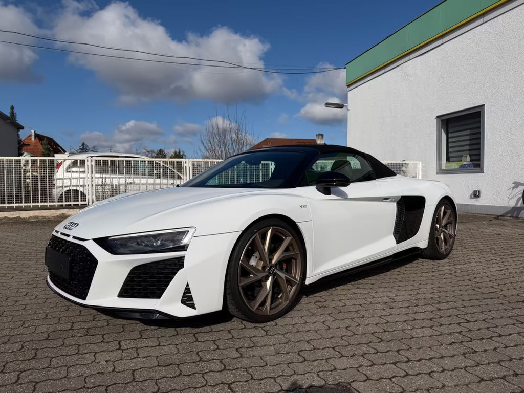 Audi R8