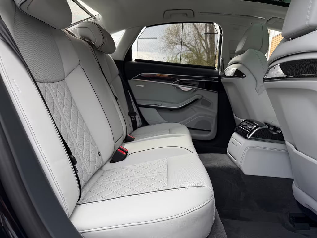 Audi S8