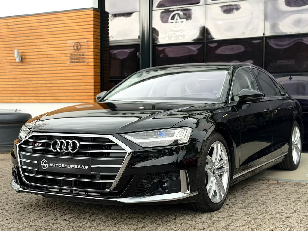 Audi S8