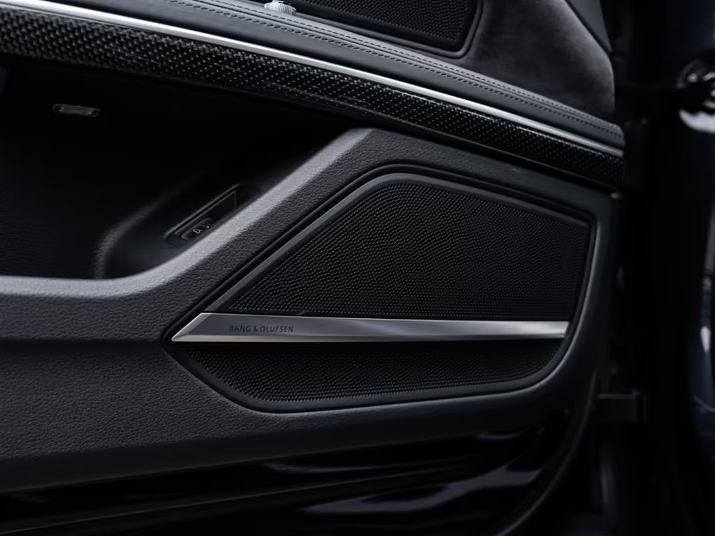 Audi S8