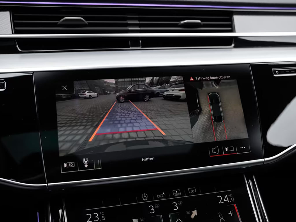 Audi S8