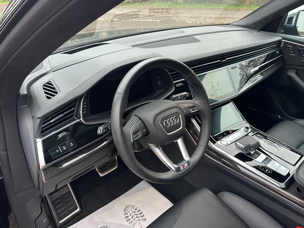Audi SQ8