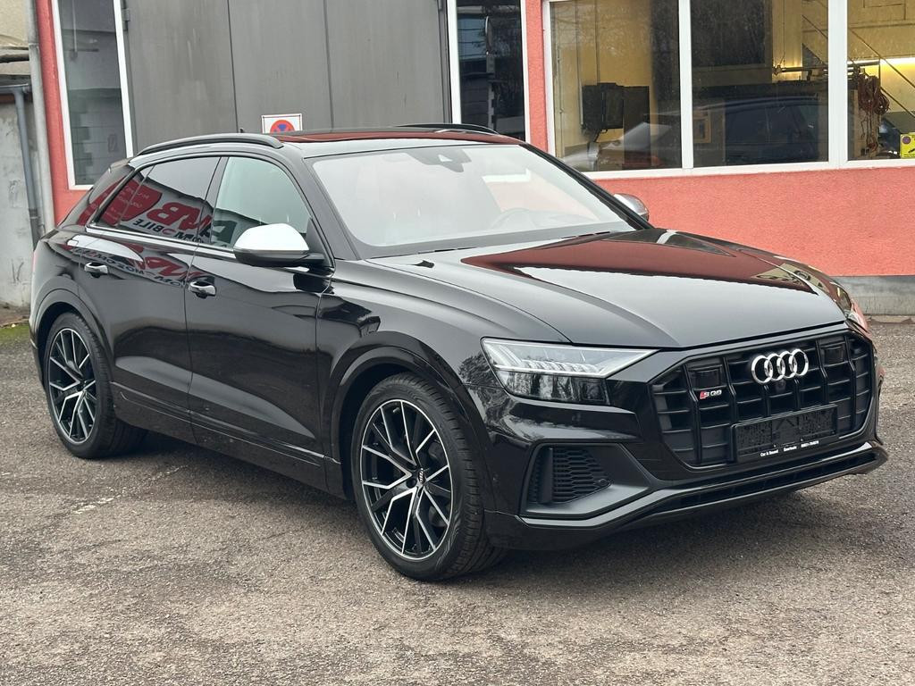 Audi SQ8