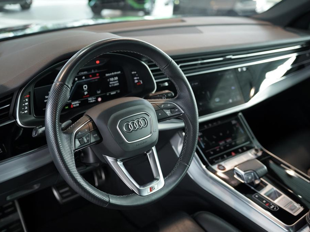 Audi SQ8