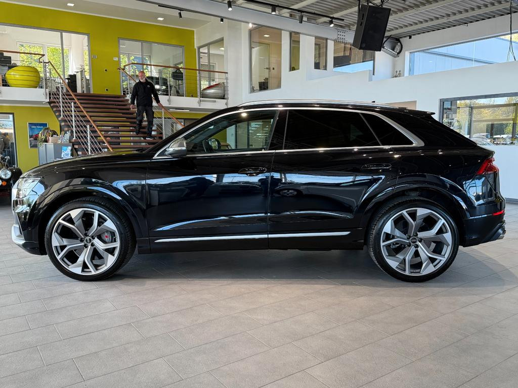 Audi SQ8
