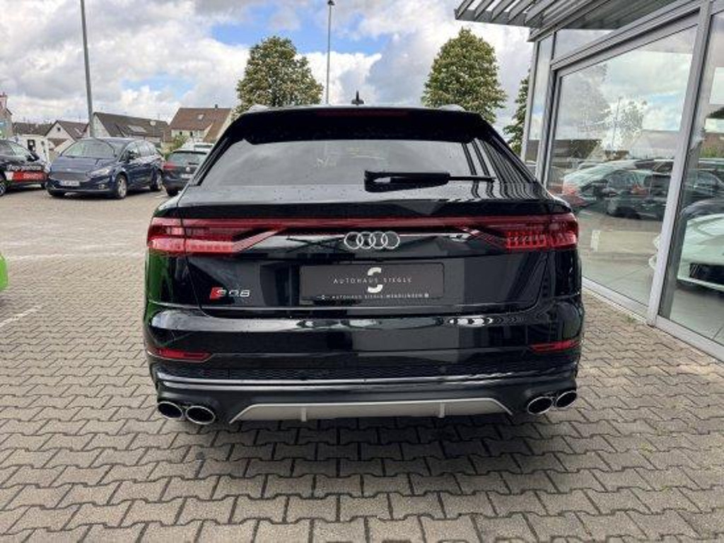 Audi SQ8