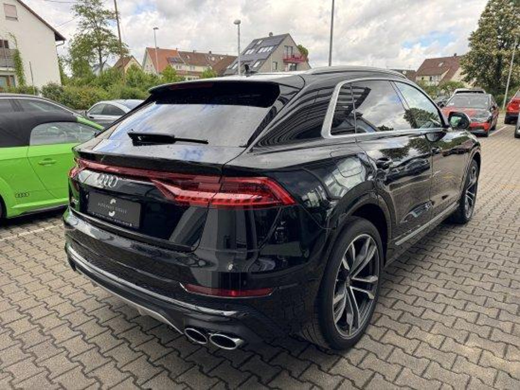 Audi SQ8