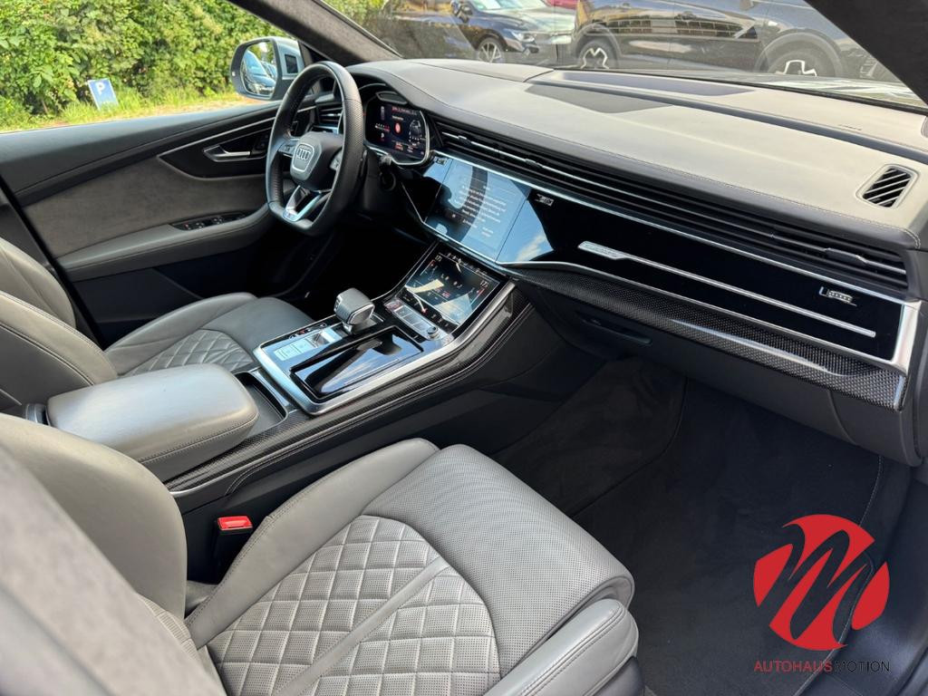 Audi SQ8