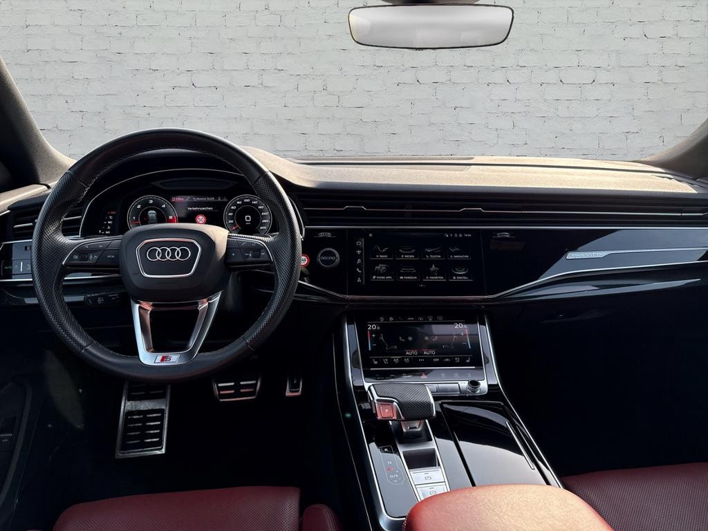 Audi SQ8