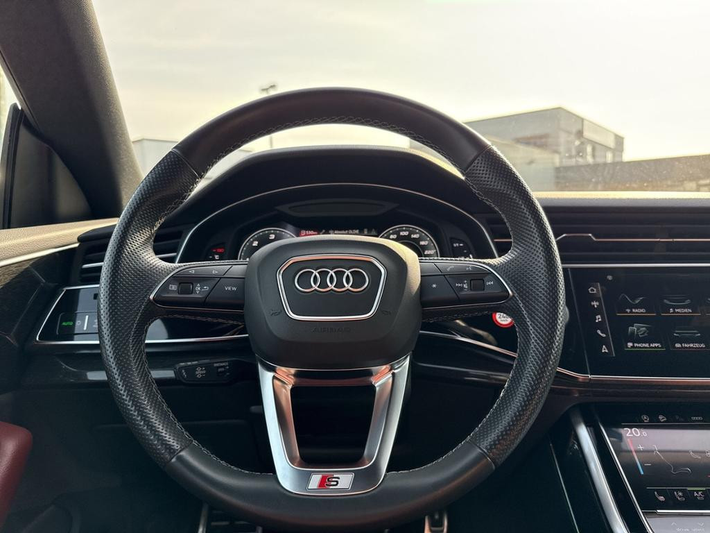 Audi SQ8