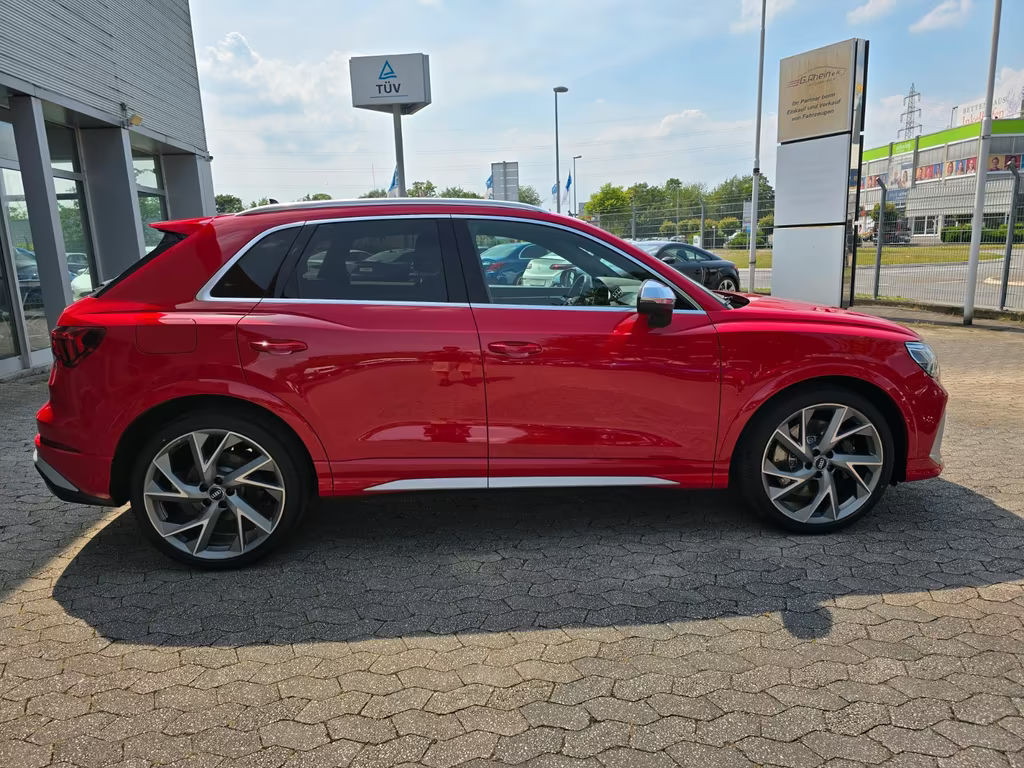 Audi RS Q3