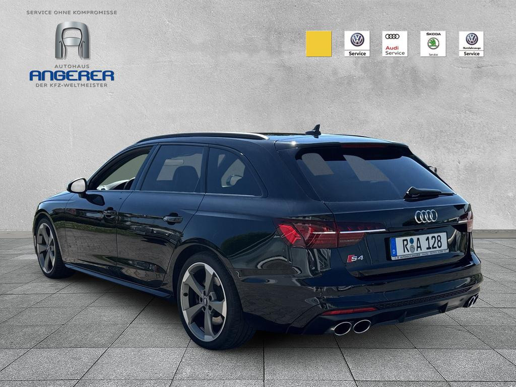 Audi S4