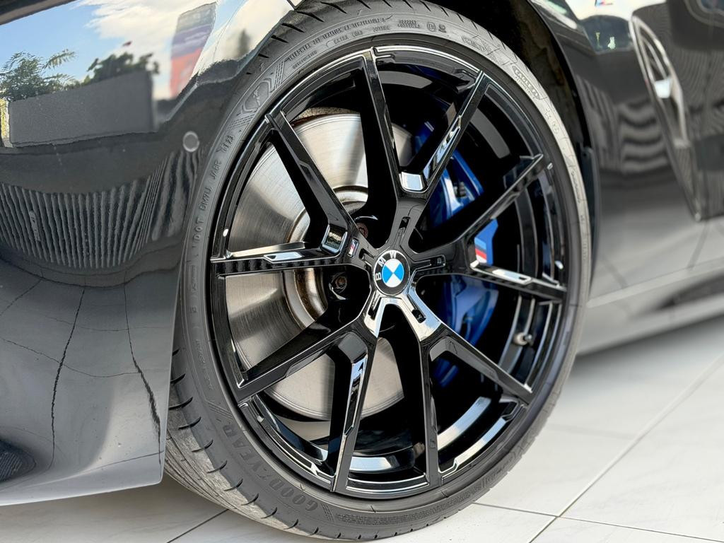 BMW M850