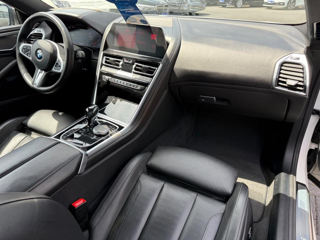 BMW M850