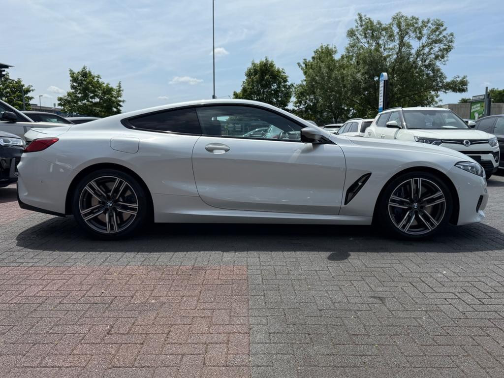 BMW M850