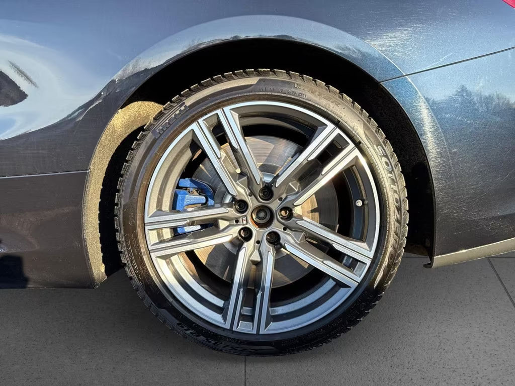 BMW M850