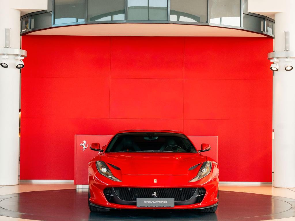 Ferrari 812