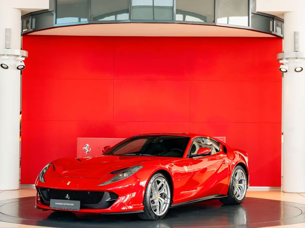 Ferrari 812