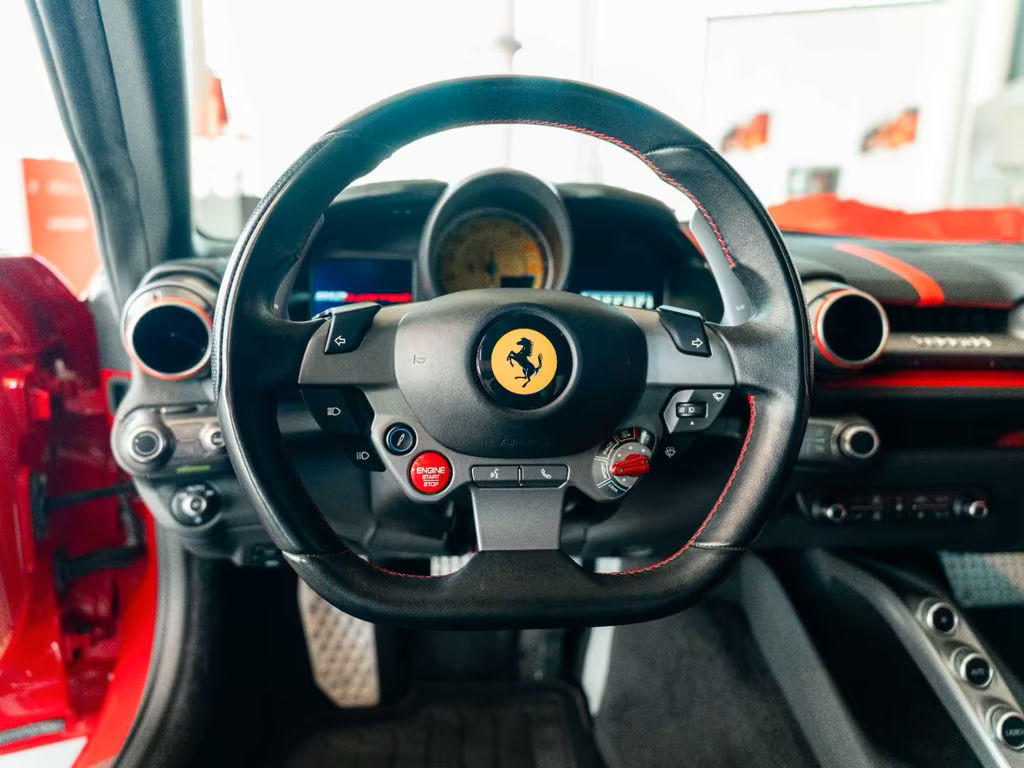 Ferrari 812