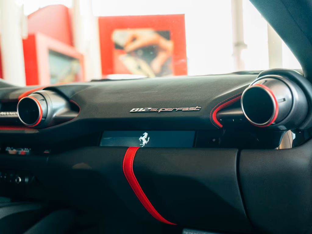Ferrari 812