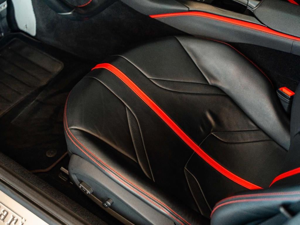 Ferrari 812
