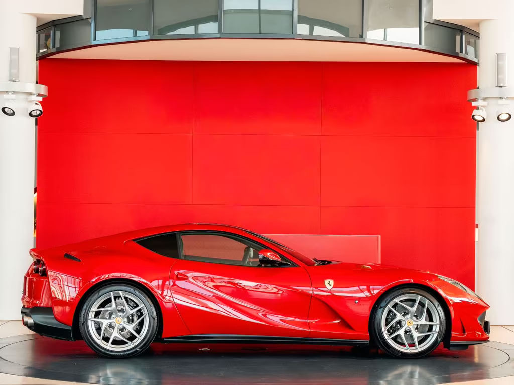Ferrari 812