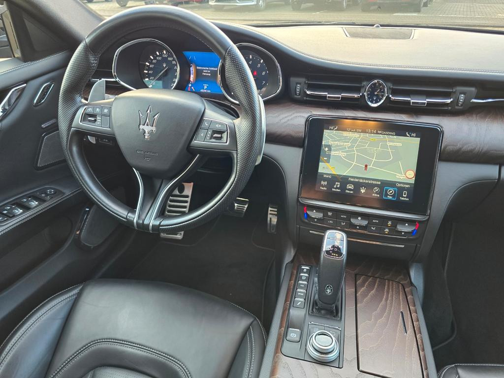 Maserati Quattroporte