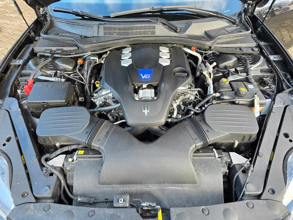 Maserati Quattroporte