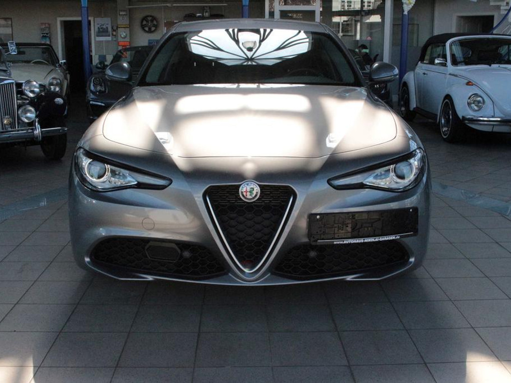 Alfa Romeo Giulia