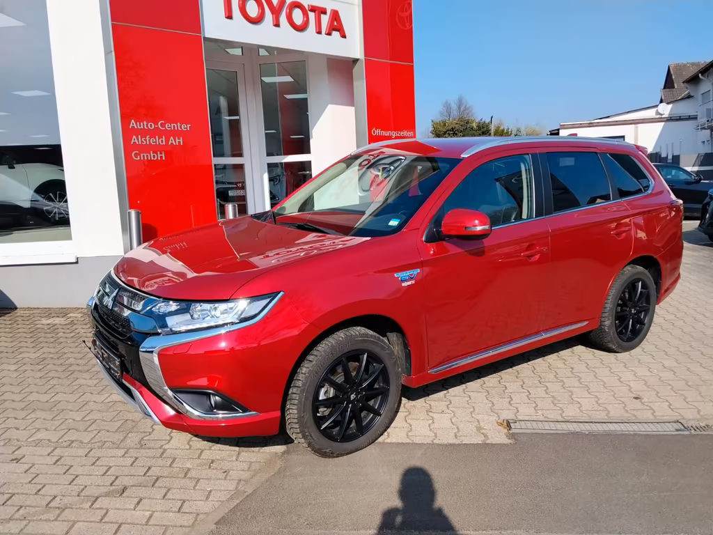 Mitsubishi Outlander PHEV 4WD