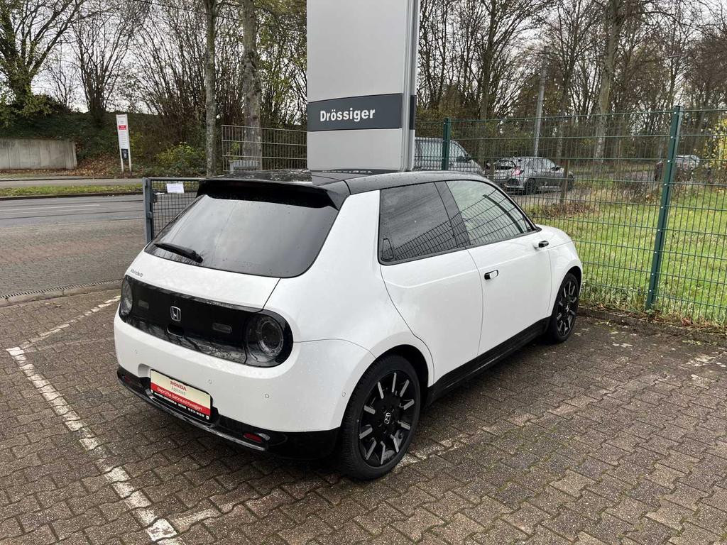 Honda e
