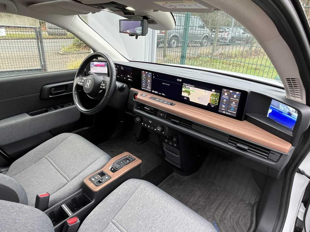 Honda e