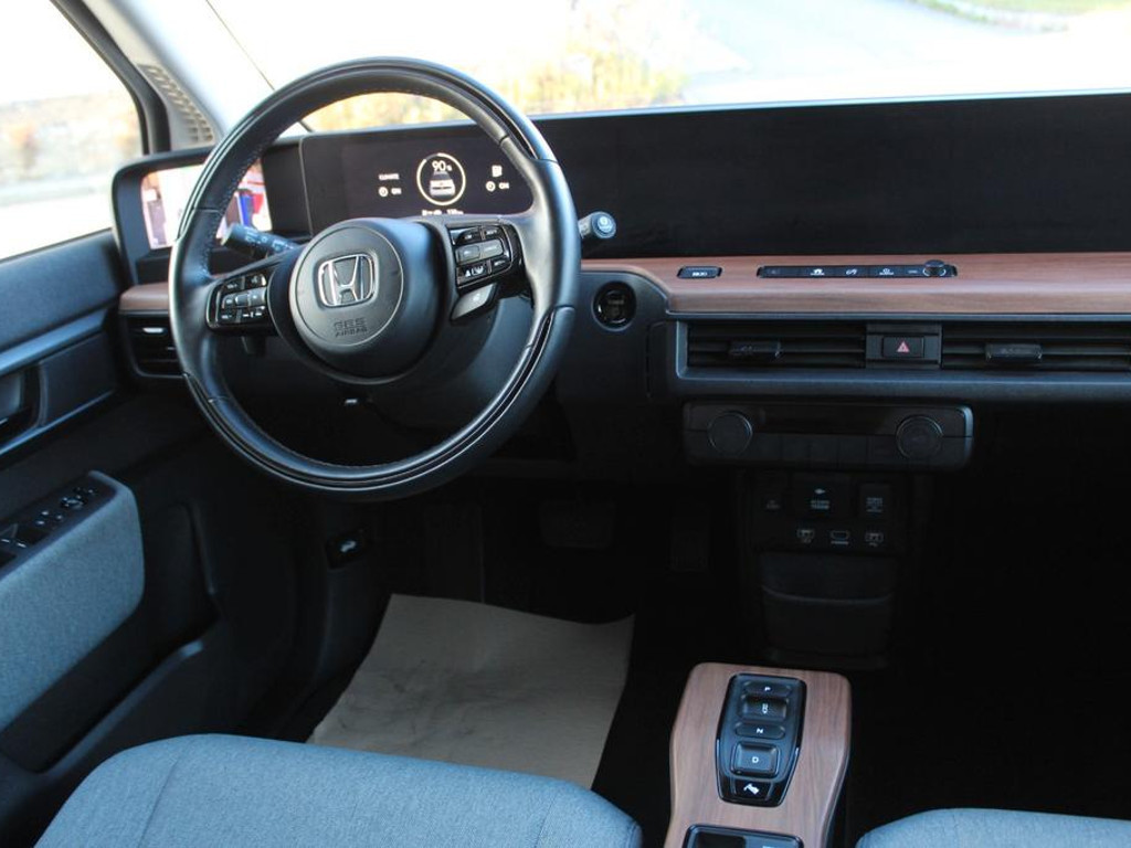 Honda e