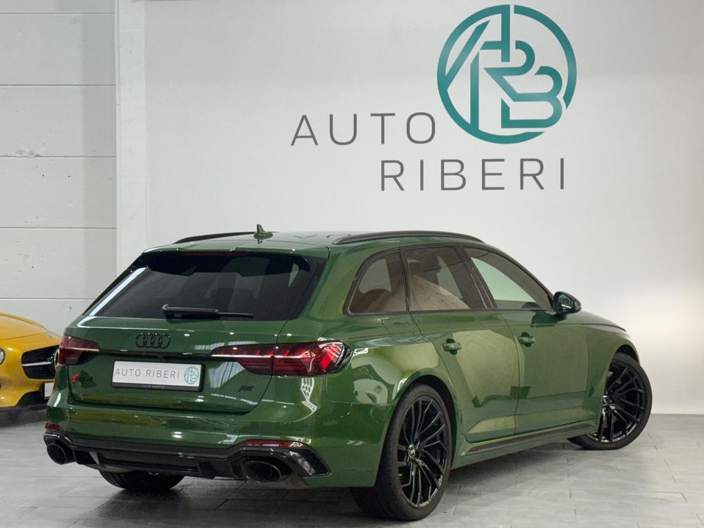 Audi RS4