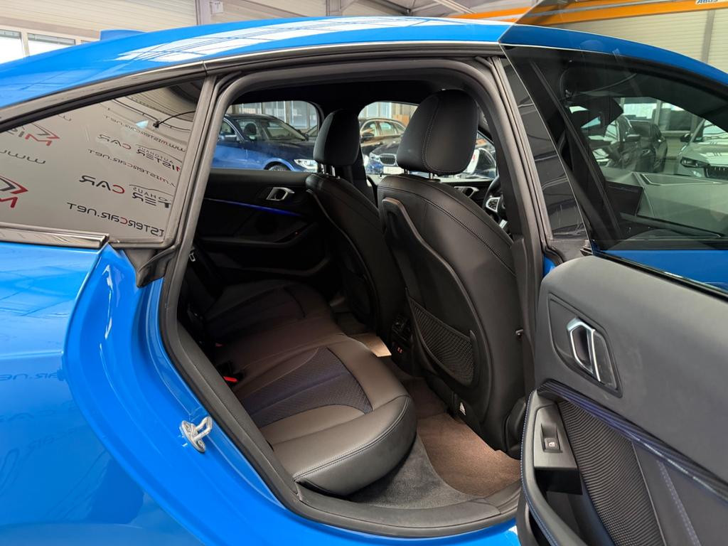 BMW M235