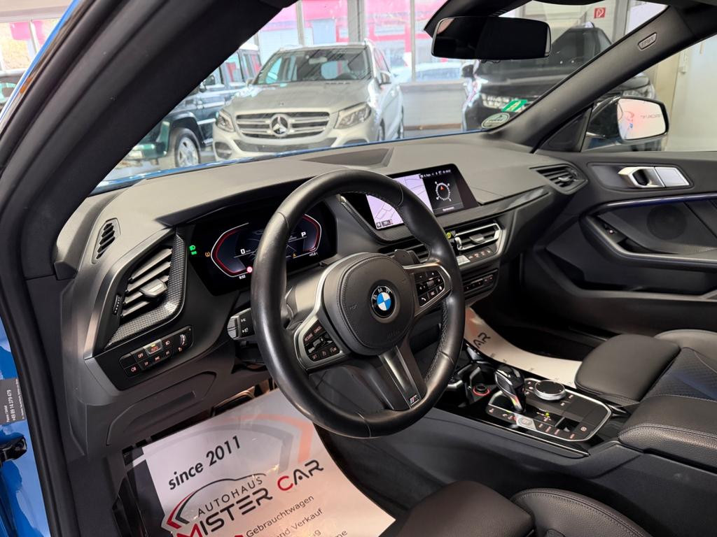 BMW M235