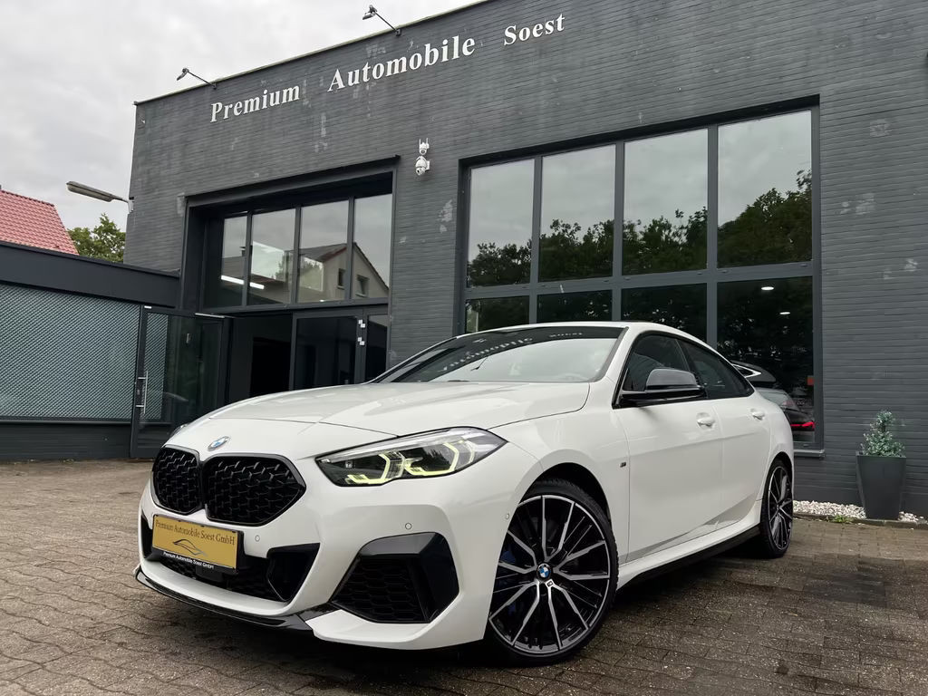 BMW M235 Gran Coupé Sedan
